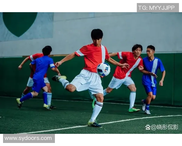 足球明星热巴观赛记：从绿茵场到荧屏的激情碰撞与梦想追逐