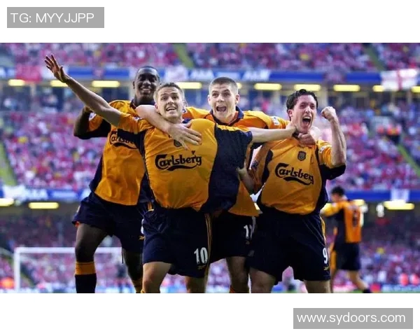 足球明星齐聚观摩欧文精彩比赛瞬间共赏足球魅力与激情